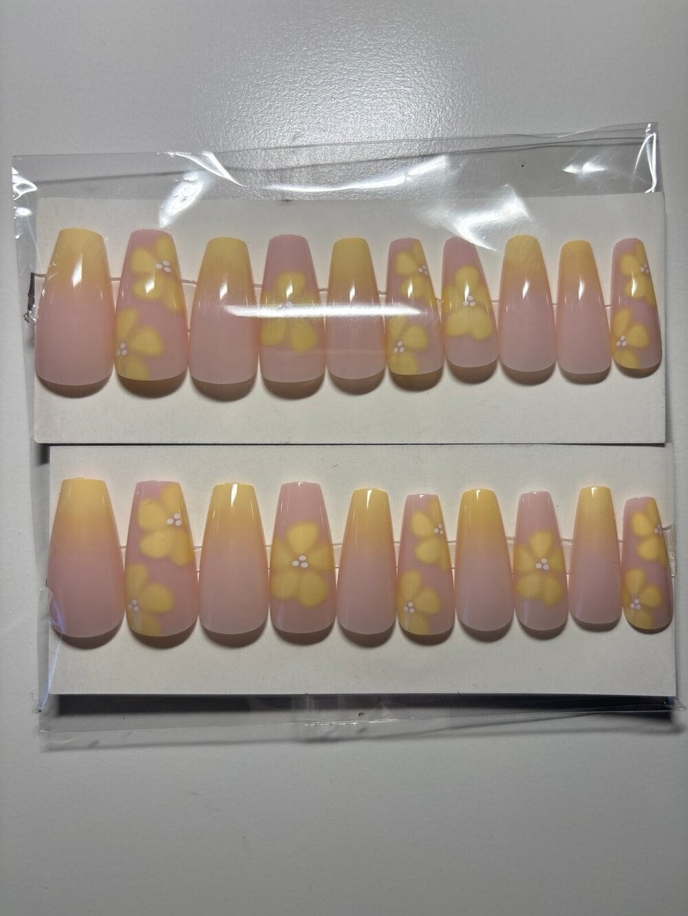 Press on nails yellow ombré flower